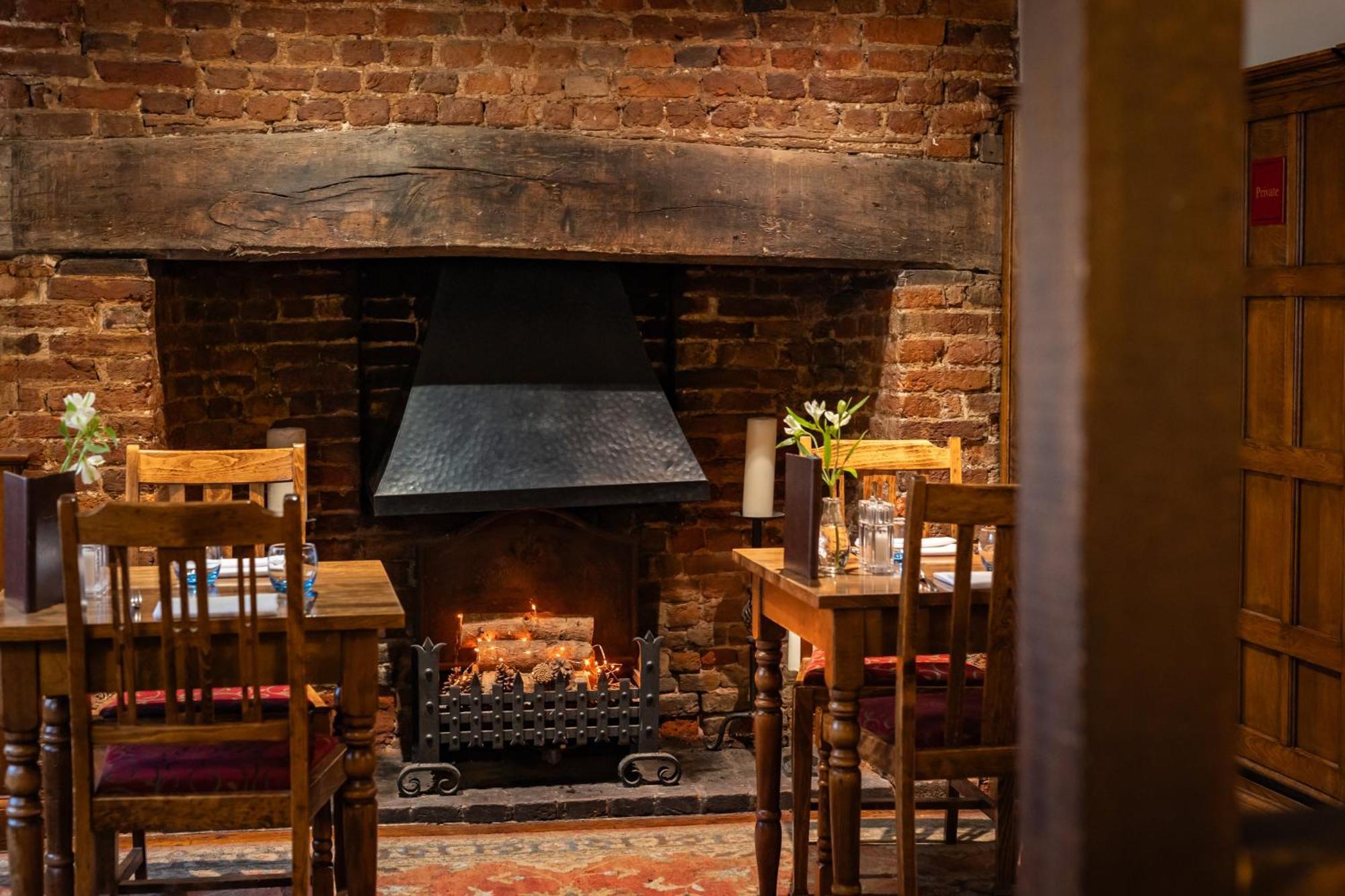 The Red Lion Hotel Hillingdon Exteriér fotografie