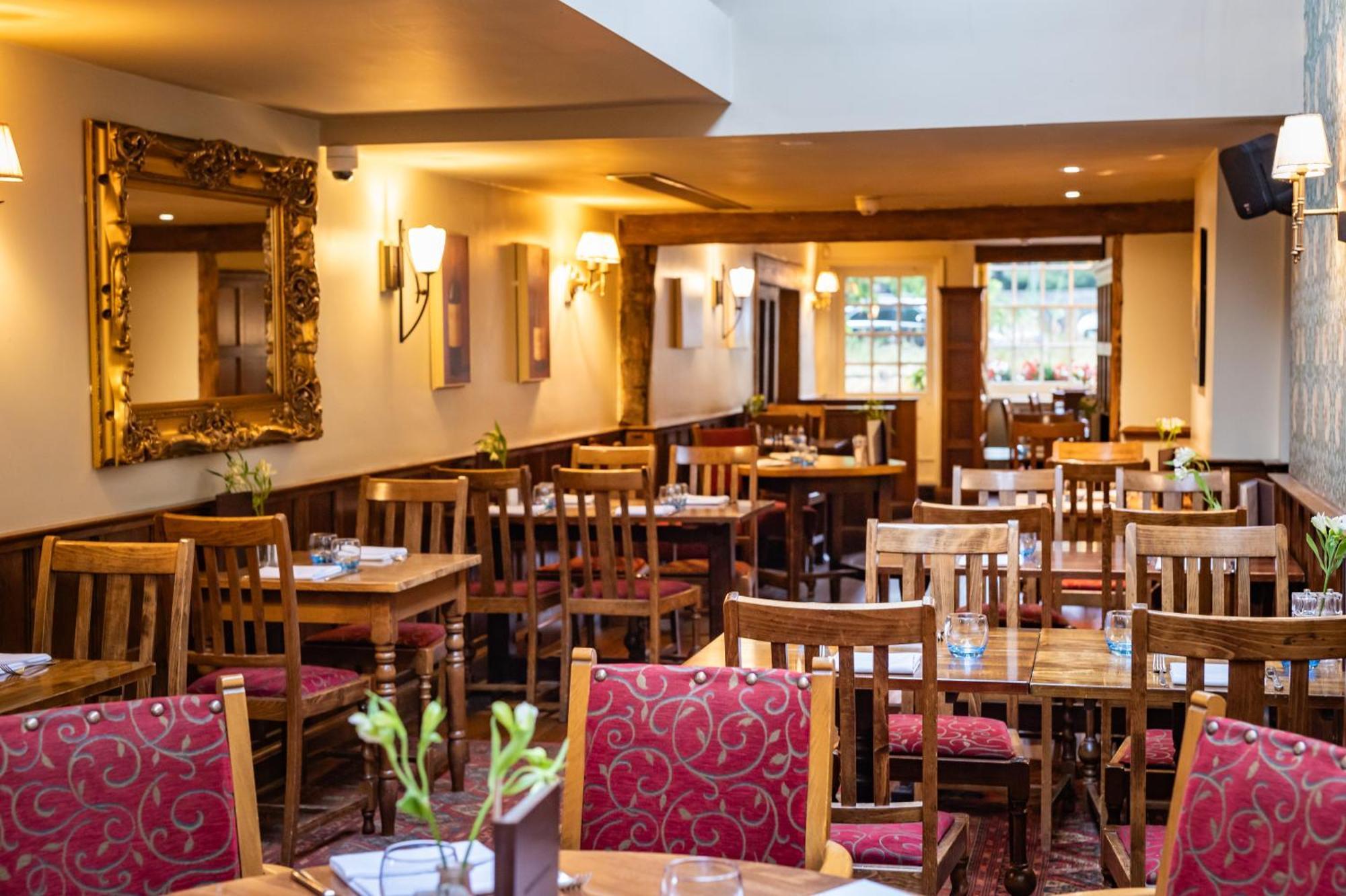The Red Lion Hotel Hillingdon Exteriér fotografie