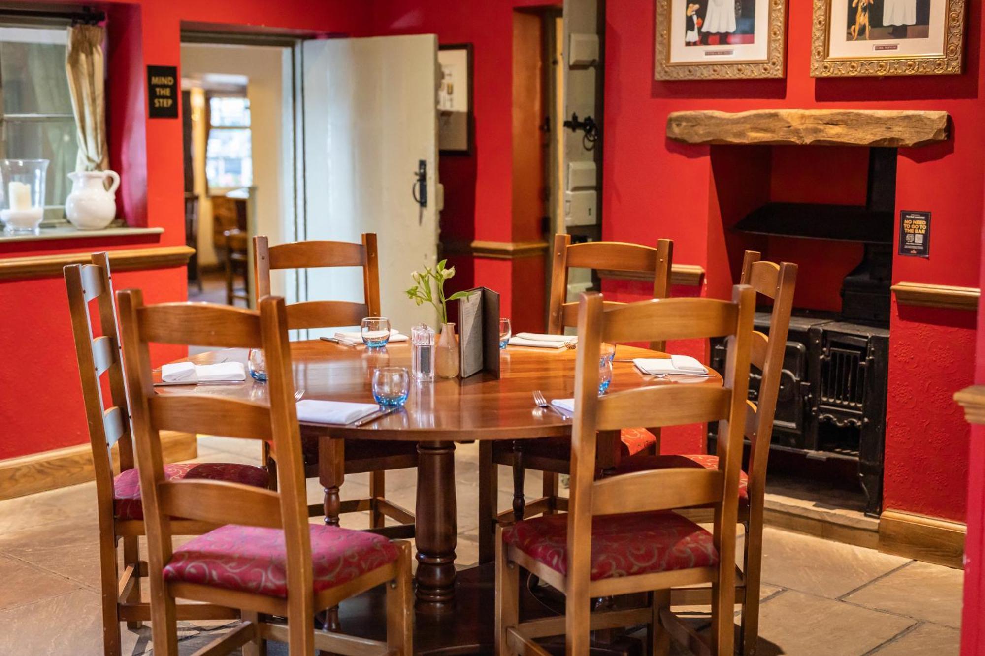 The Red Lion Hotel Hillingdon Exteriér fotografie