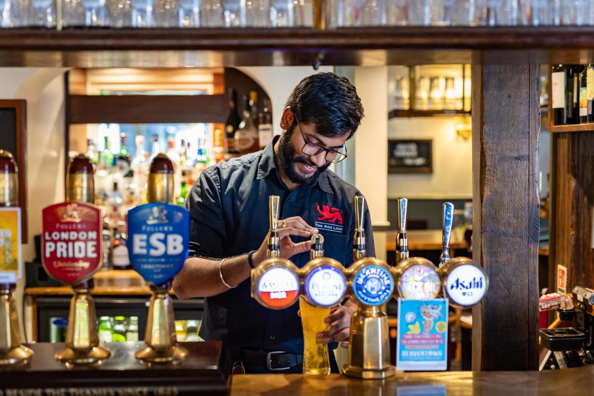 The Red Lion Hotel Hillingdon Exteriér fotografie